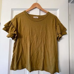 Madewell olive ruffle short sleeve top